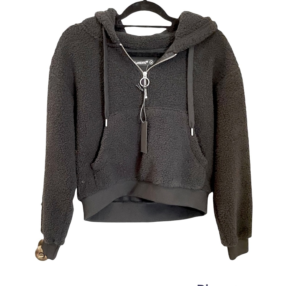 NWT -BLANK NYC Faux Fur, fleece, 1/4 zip Black cozy warm hoodie, kangaroo Pocket